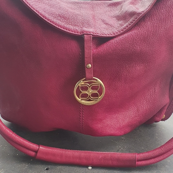 BCBG MaxAzria leather shoulder bag - Picture 4 of 8